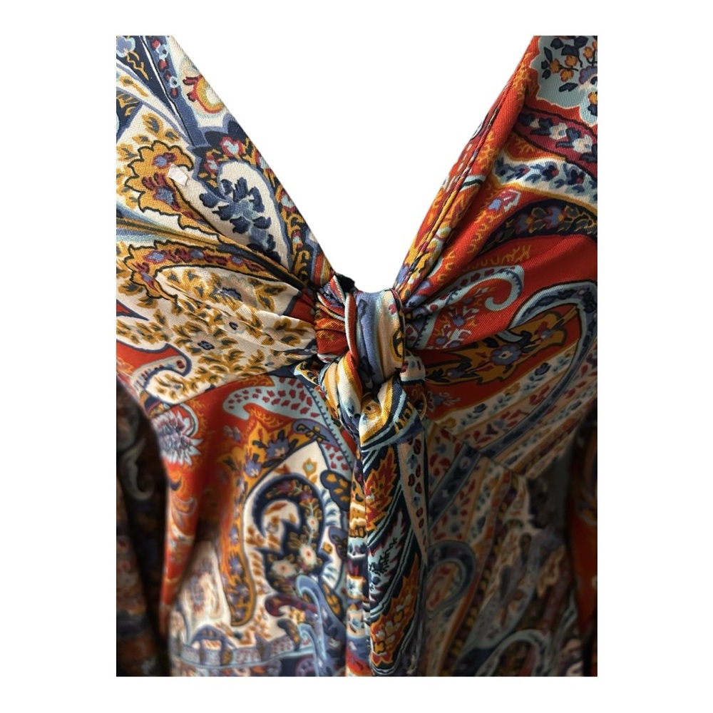 Venus woman’s Paisley printed cold shoulder, long sleeve top size small